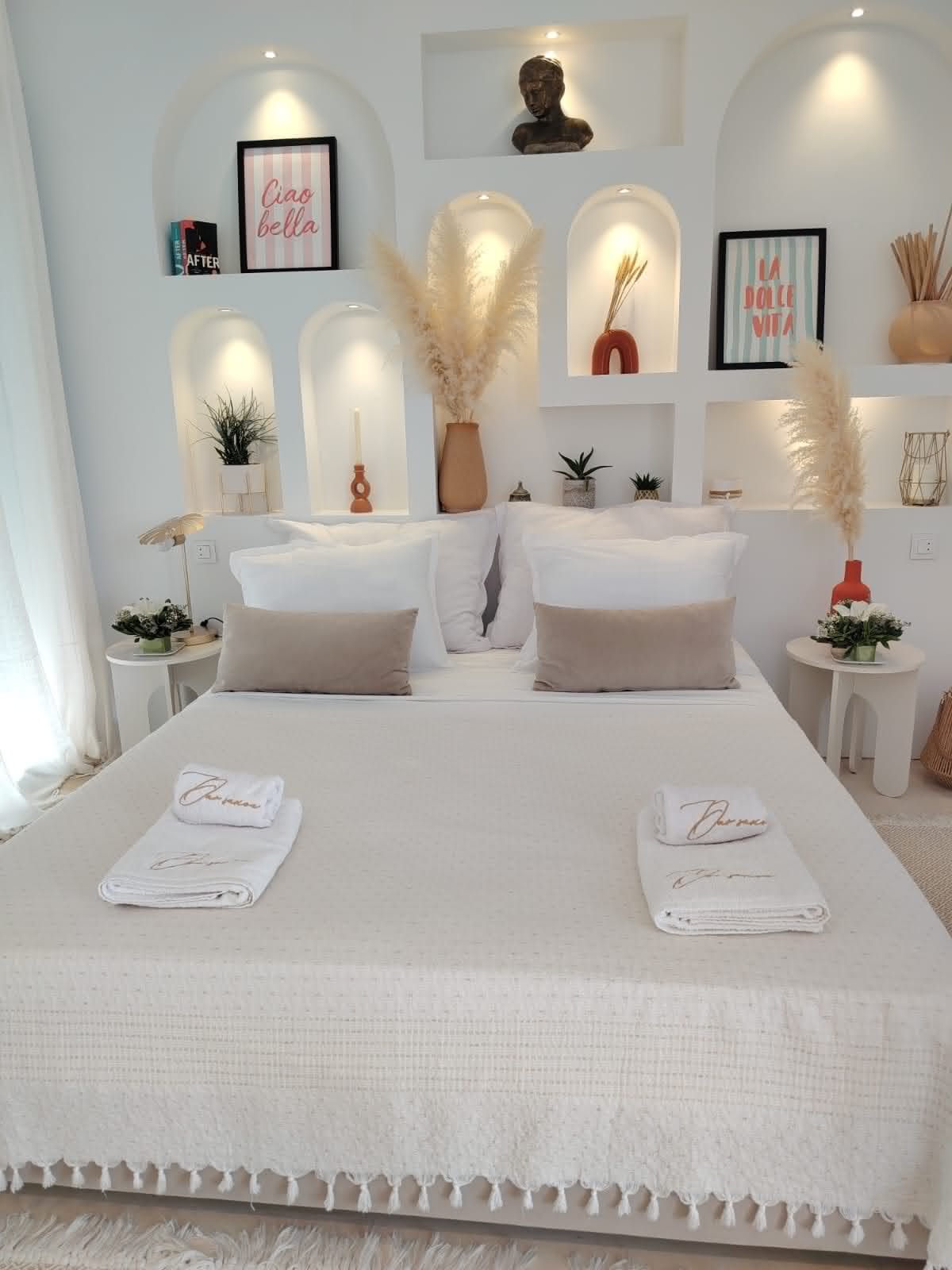 Air-conditioned bedroom at Villa Lumina